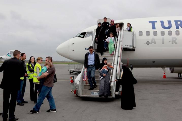Arrin grupi i parë i të evakuuarve kosovarë nga Siria 