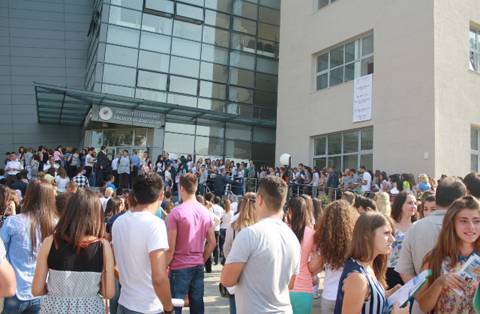 Kosova hapë dyert për studentët e Luginës