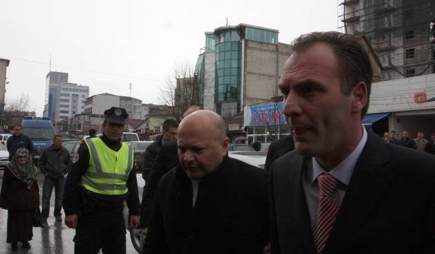 EULEX ngrit aktakuzë për korrupsion kundër Fatmir Limajt