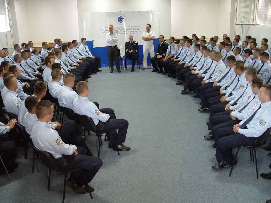 Diplomon gjenerata e 43-të e zyrtarëve policor