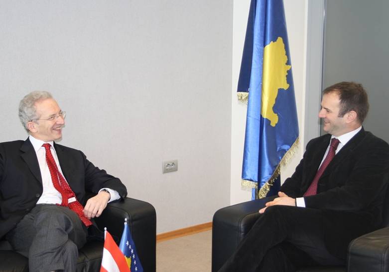 Stephan Lehne i inkurajuar me progresin e arritur në Kosovë