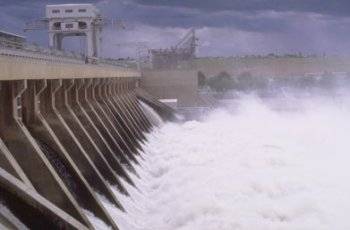 Shqipëria shpreson t'i shet hidrocentralet 