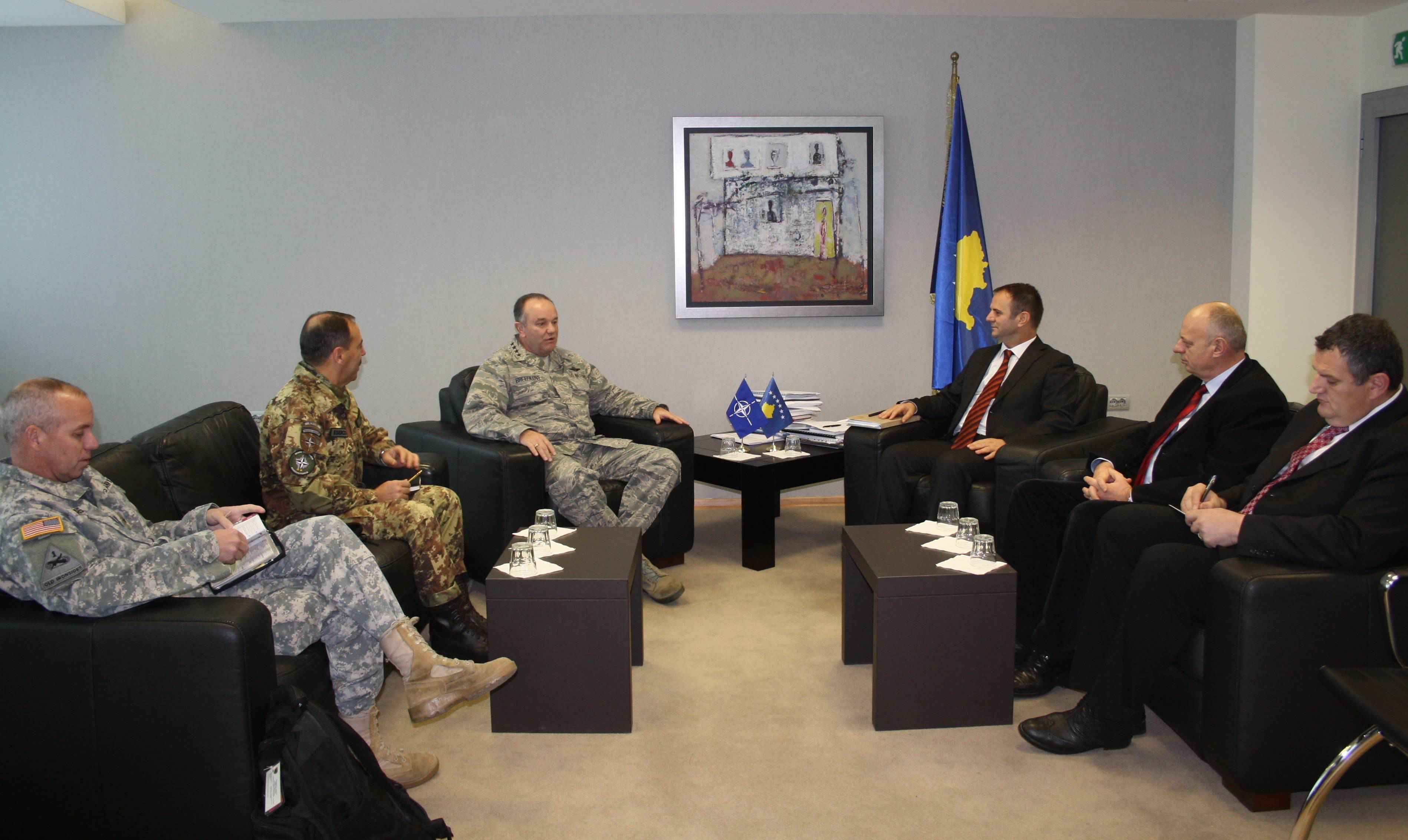  Kuçi: Kontributi i NATO-së është stabilitet për Kosovën dhe rajonin