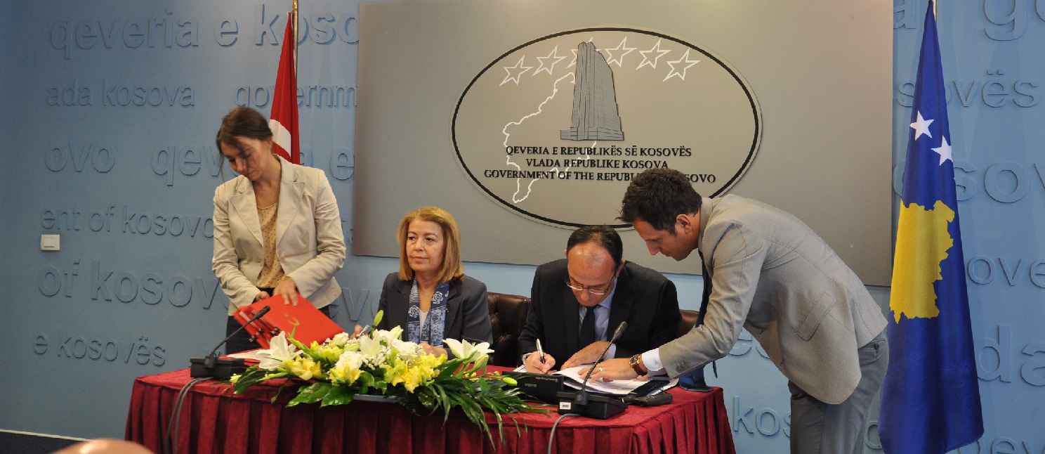 Kosova e Turqia nënshkruan marrëveshje për Qendrat Kulturore