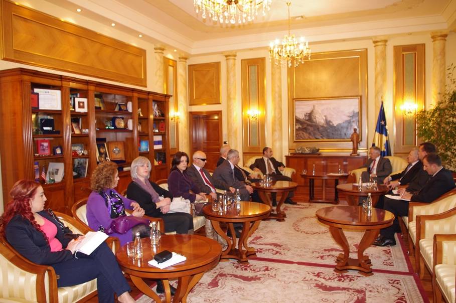 Shoqata e të Verbërve takuan kryeparlamentarin Krasniqi