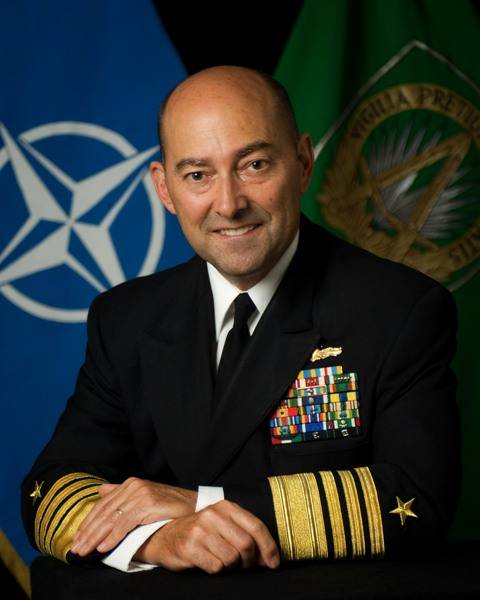 Admirali James G. Stavridis të enjtën viziton Kosovën