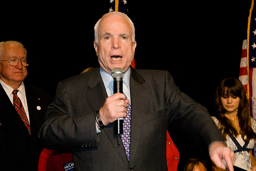 Senatori John McCain diagnostikohet me kancer në tru