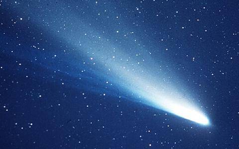 Astronomët në Universitetin e Hawait zbulojnë një kometë të re 