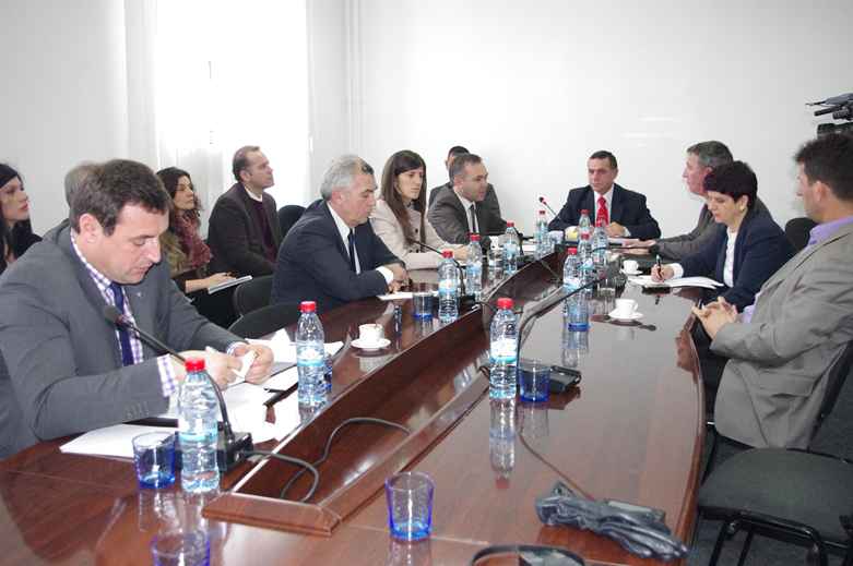 Komisioni i sigurisë do të ftoj në një dëgjim publik ministrin Rexhepi