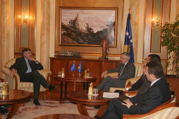 EULEX-i do të vazhdojë bashkëpunimin me ministritë e reja 
