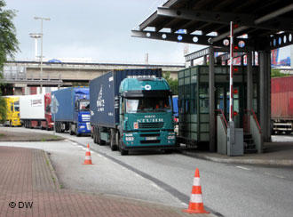 Kamionët me mallra të Kosovës hyjnë në Serbi 