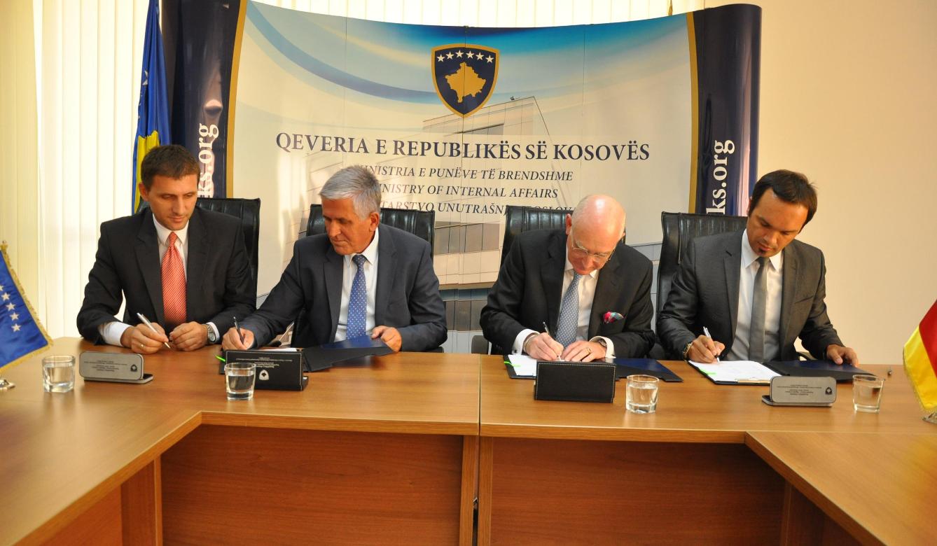 MPB nënshkruan kontratën për furnizim me letërnjoftime biometrike