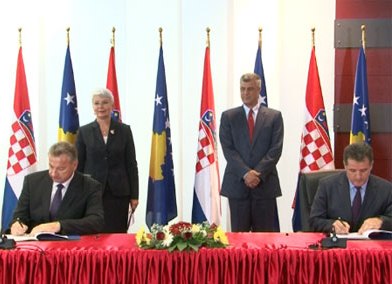 Kosova dhe Kroacia nënshkruajnë marrëveshje për transport