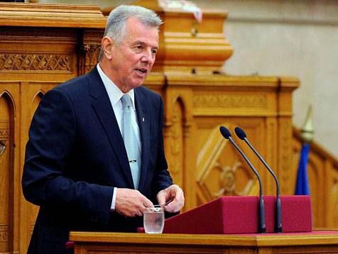 Presidenti i Hungarisë, Pál Schmitt sot viziton Kosovën