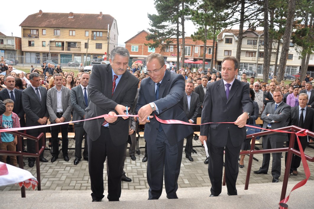 Përurohet objekti i shkollës fillore në Podujevë
