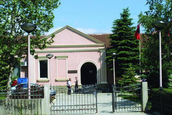 Universiteti i Prishtinës shtyn edhe për një javë të gjitha provimet