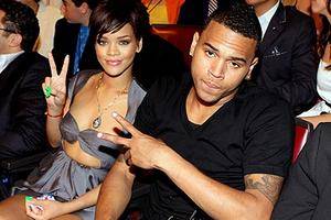 Rihanna ndahet sërish nga Chris Brown