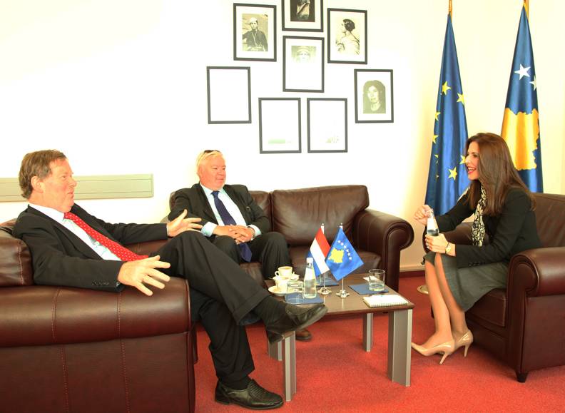 Holanda përkrahë Kosovën drejt integrimit Europian 