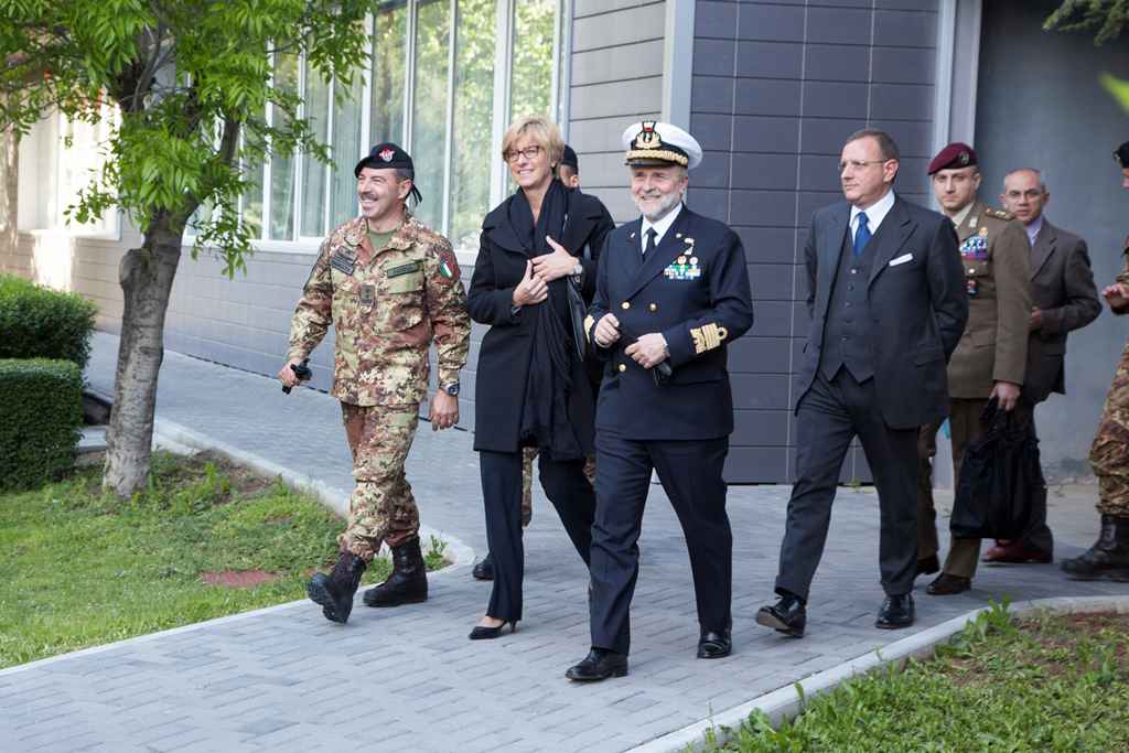 Ministrja e Mbrojtjes e Italisë, Roberta Pinoti vizitoi Kosovën