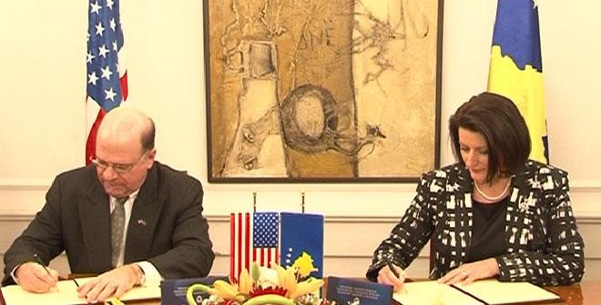 Hyn në fuqi marrëveshja bilaterale mes SHBA dhe Kosovës