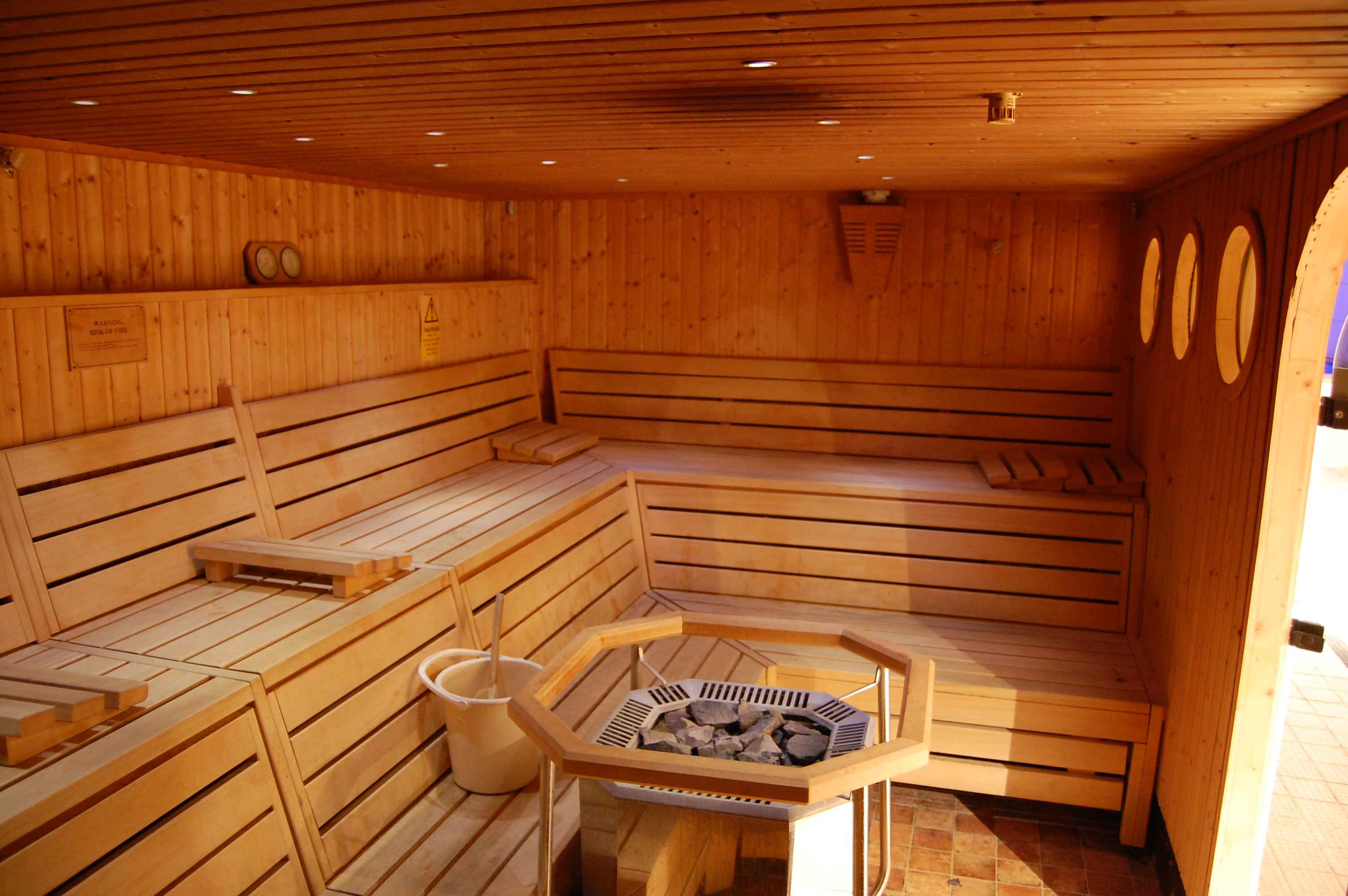 Sauna redukton numrin e spermatozoideve tek meshkujt