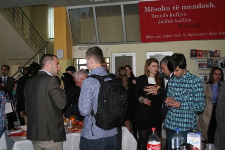 Nis edicioni i dytë i shkollës së zhvillimit njerëzor në Kosovë