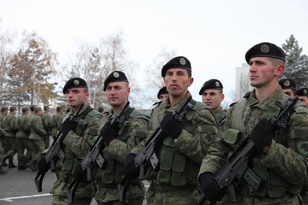 Dialogu e lë Kosovën pa ushtri