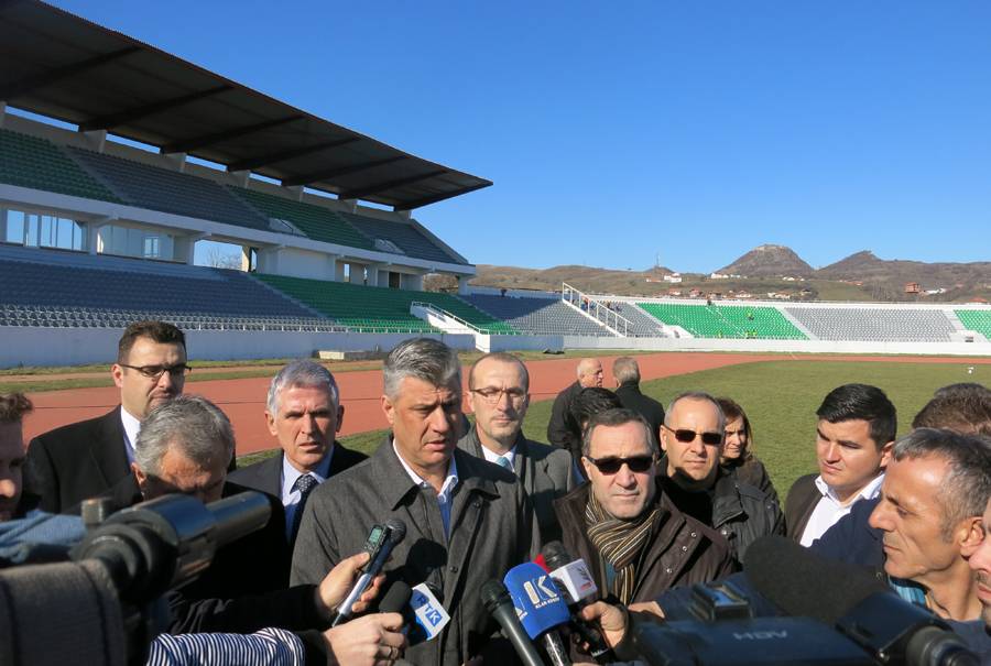 Sot përurohen renovimet në stadiumin “Adem Jashari” 