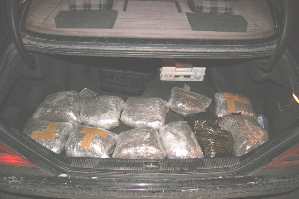 Konfiskohen 13 kilogramë substancë narkotike, arrestohen dy persona 