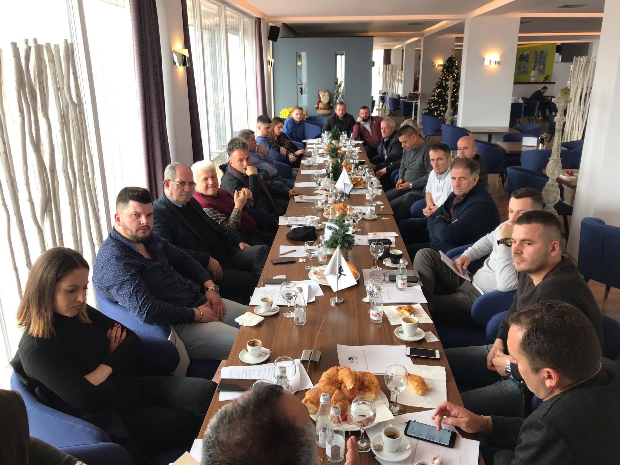 Afaristët e Gjilanit bëjnë thirrje për forcim dhe unifikim të komunitetit te biznesit