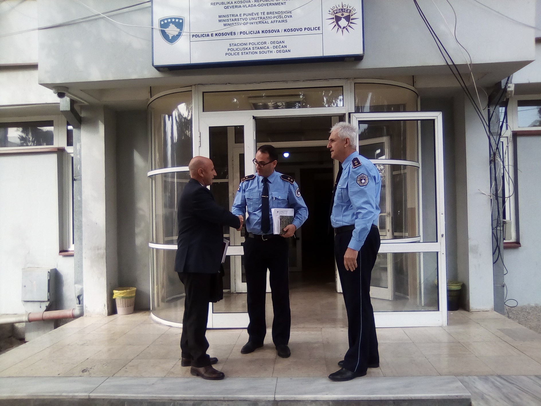 Kryeprokurori Kurmehaj viziton pesë stacionet policore të rajonit të Pejës 