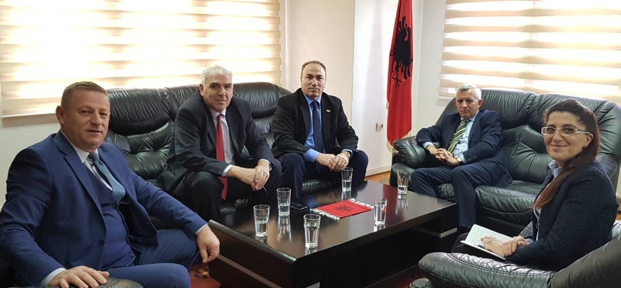 Mbi 600 biznese nga Shqipëria operojnë në Kosovë 