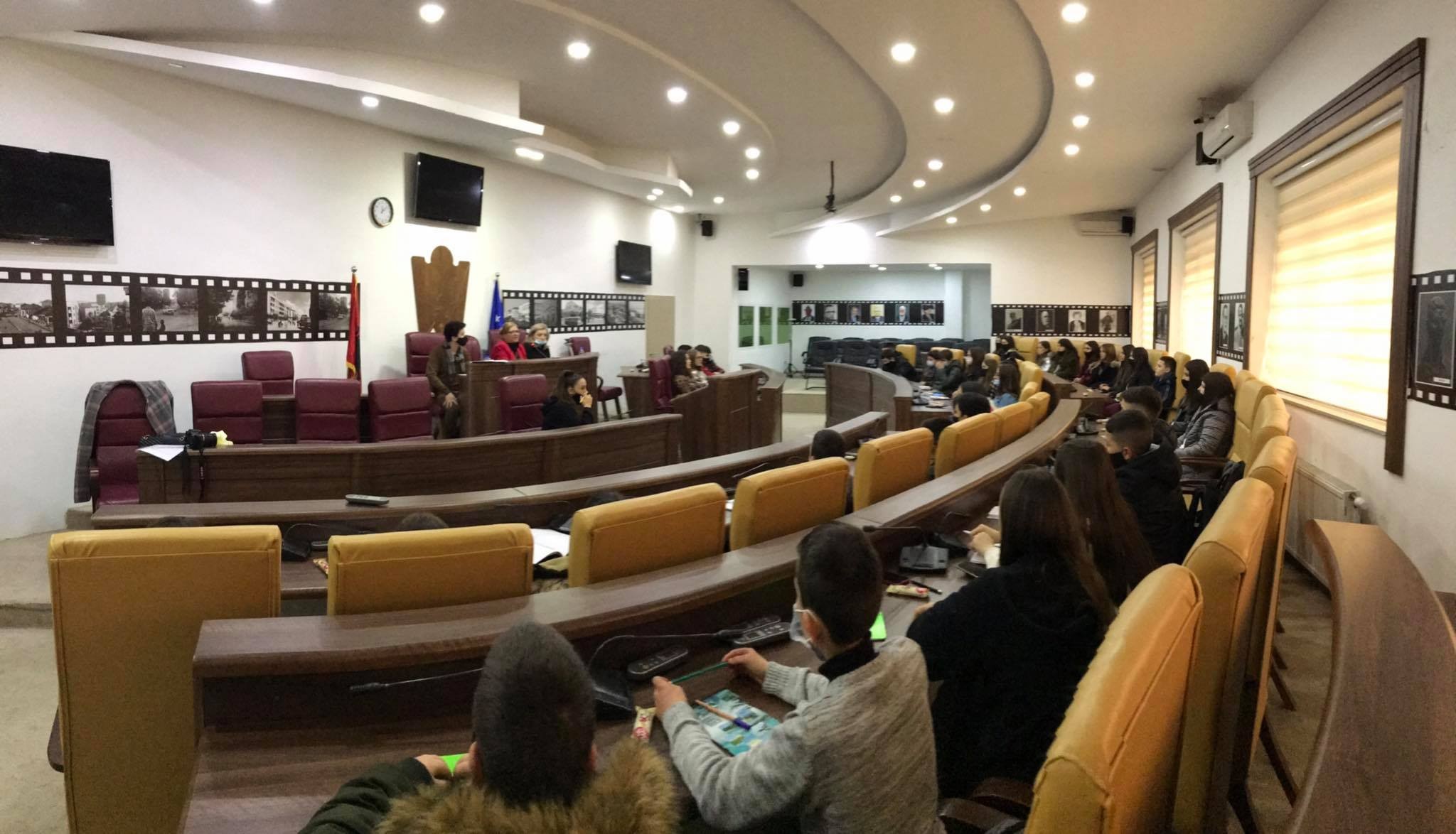 Asambleja e fëmijëve në Gjilan zgjedh kryesinë e re 