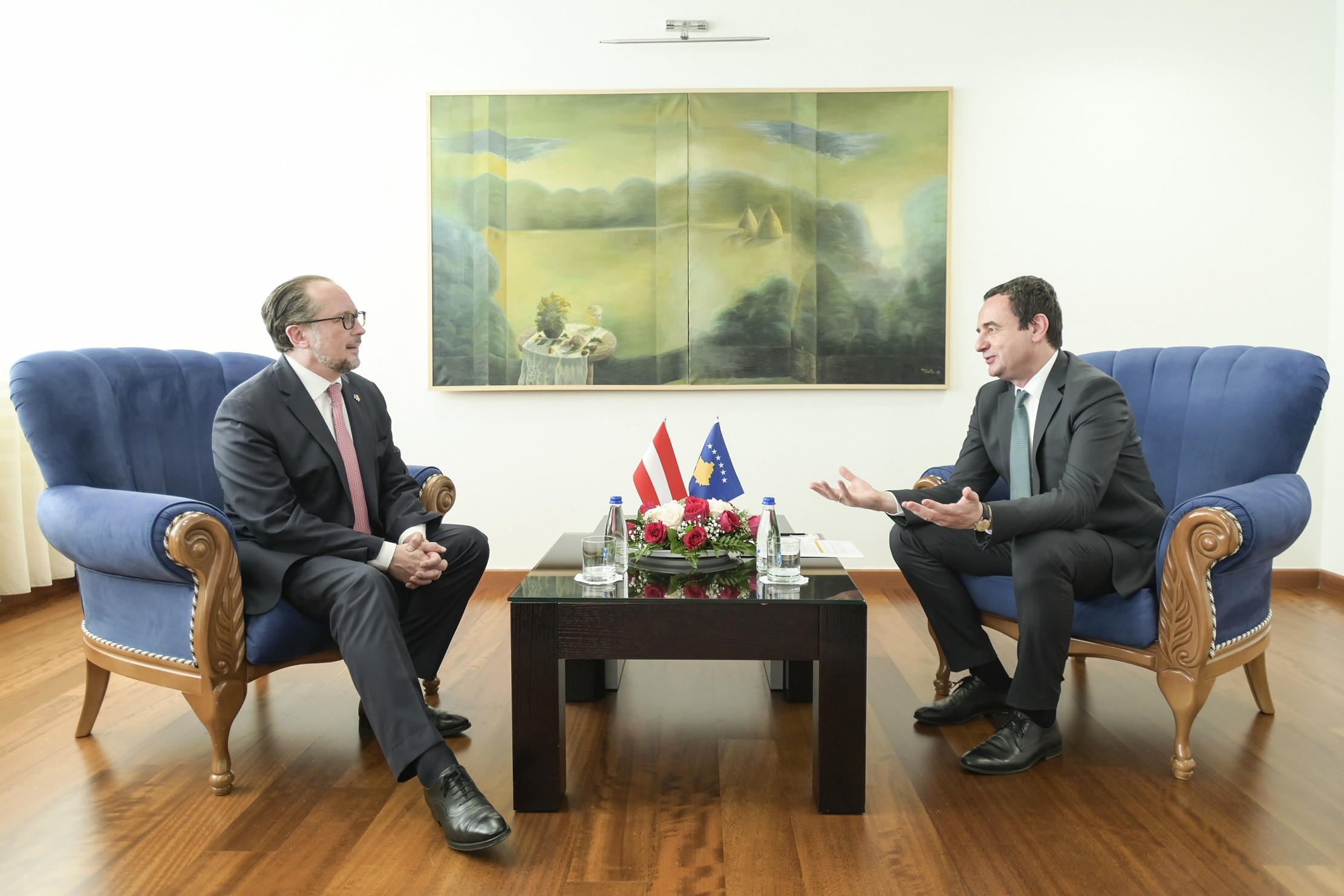 Kryeministri Kurti dhe Ministri Schallenberg zotohen për rritje të bashkëpunimit