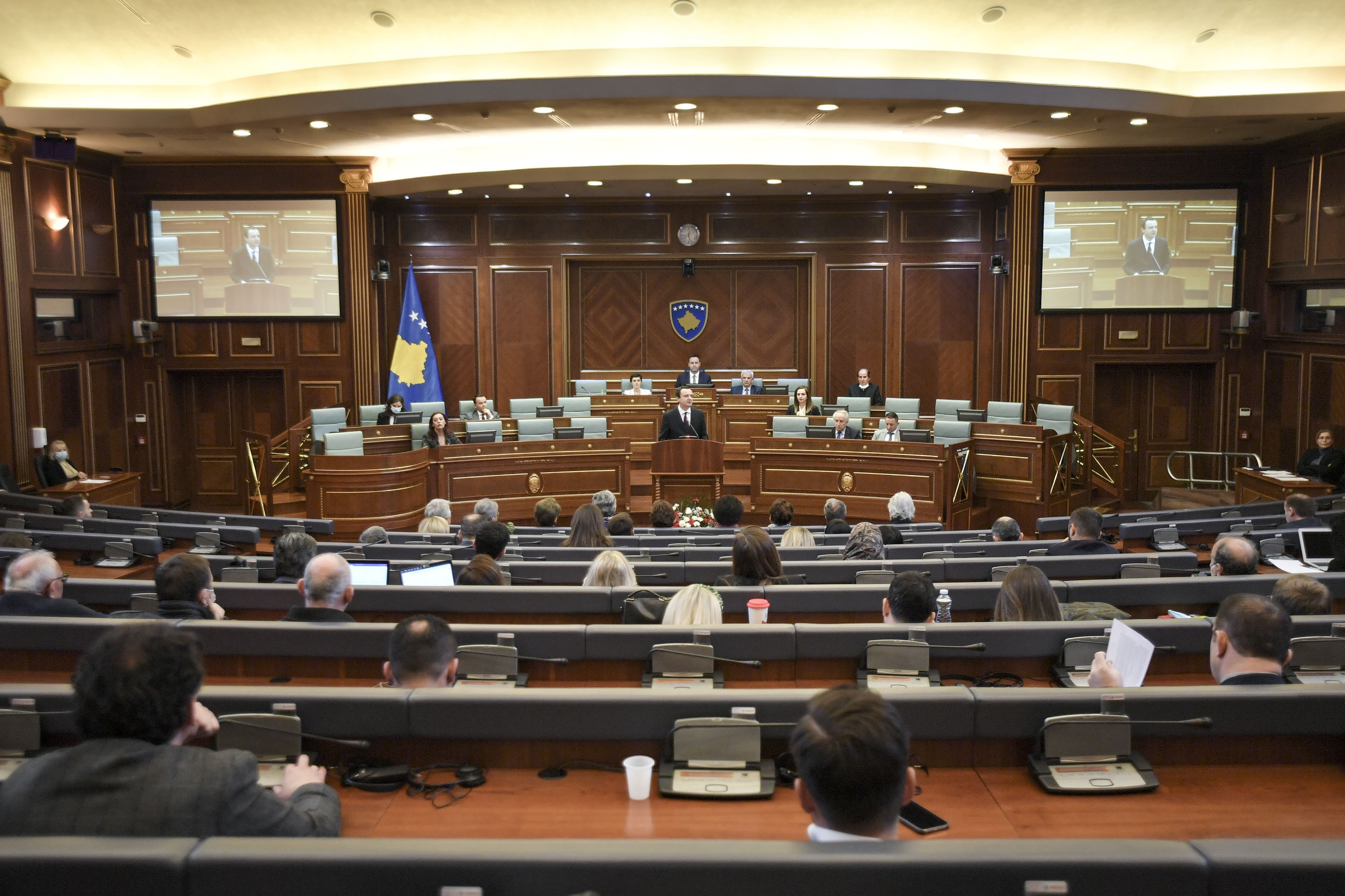 Kuvend debaton me kryeministrin Kurti lidhur me bisedimet Kosovë - Serbi  