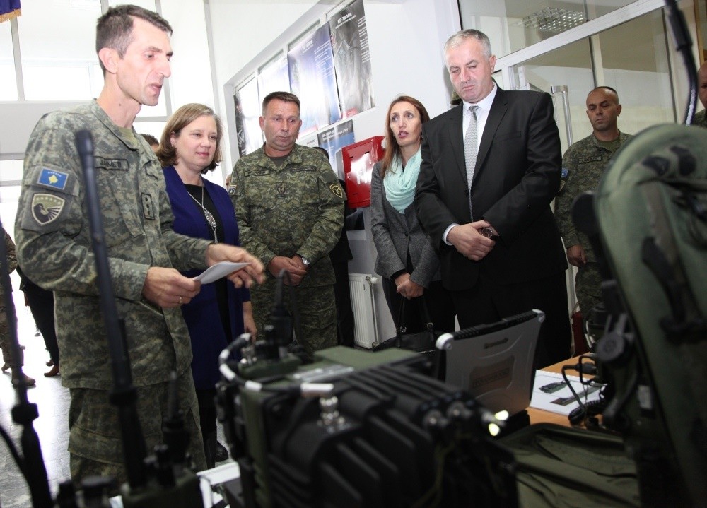 Ambasada e SHBA-ve  i dhuroi FSK-së pajisje në vlerë prej 9.2 milionë dollarë