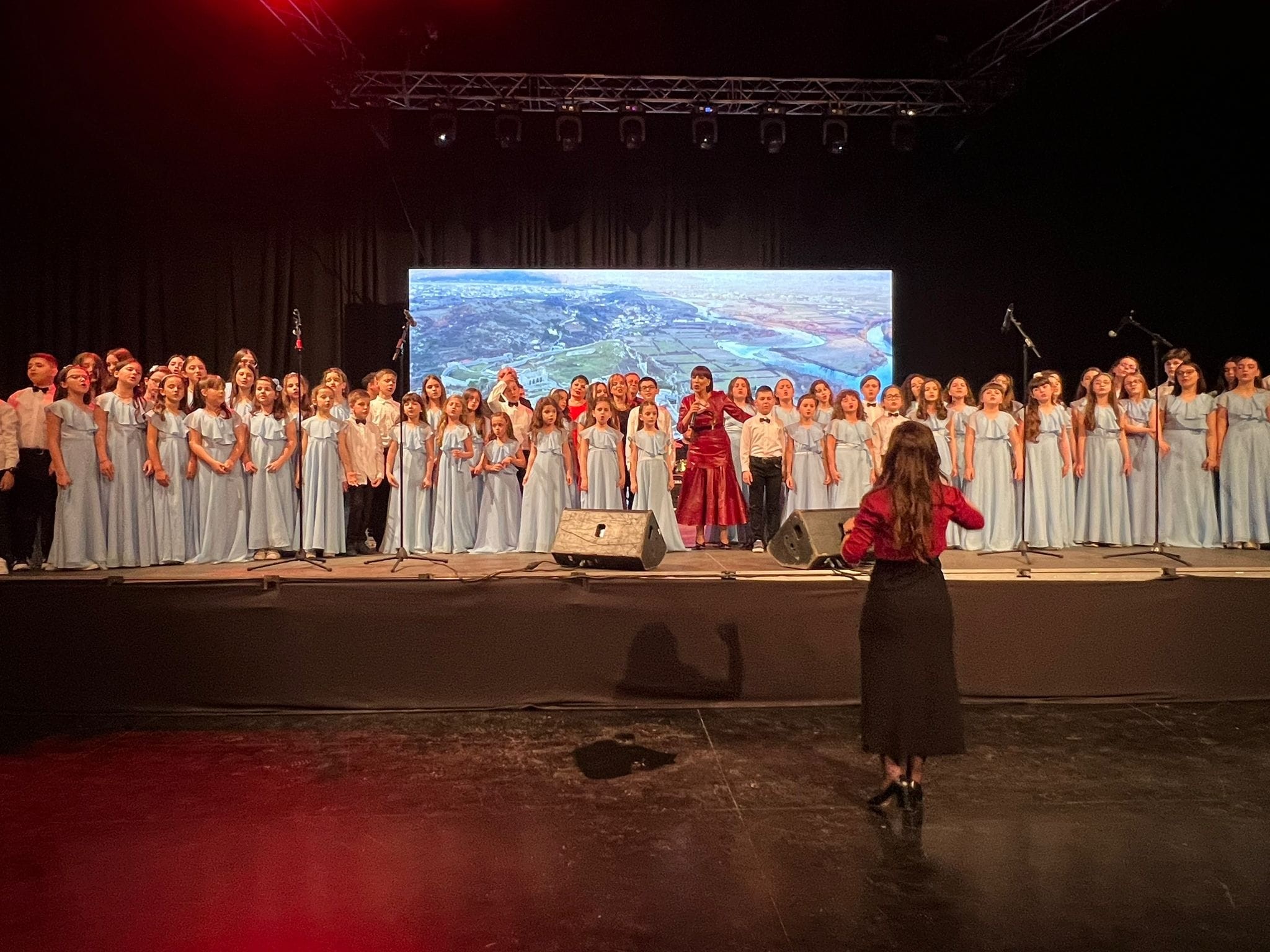 Ambasada e Shqipërisë mbajti koncertin "Nostalgjia"