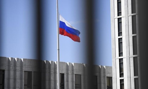 Rusia proteston kundër dëbimit të diplomatëve rusë nga vendet perëndimore