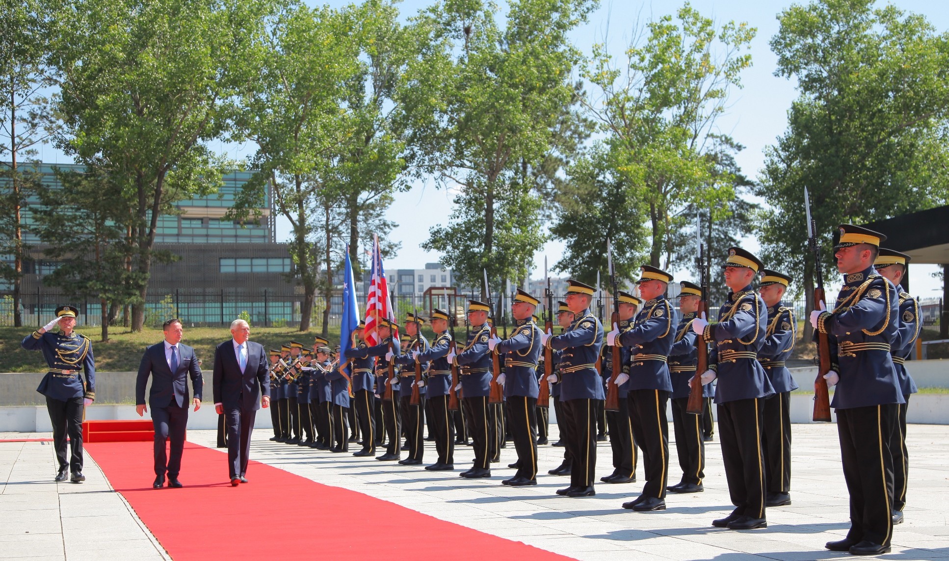 Clark: Kosova ka bërë përparim mbresëlënës drejt demokracisë 