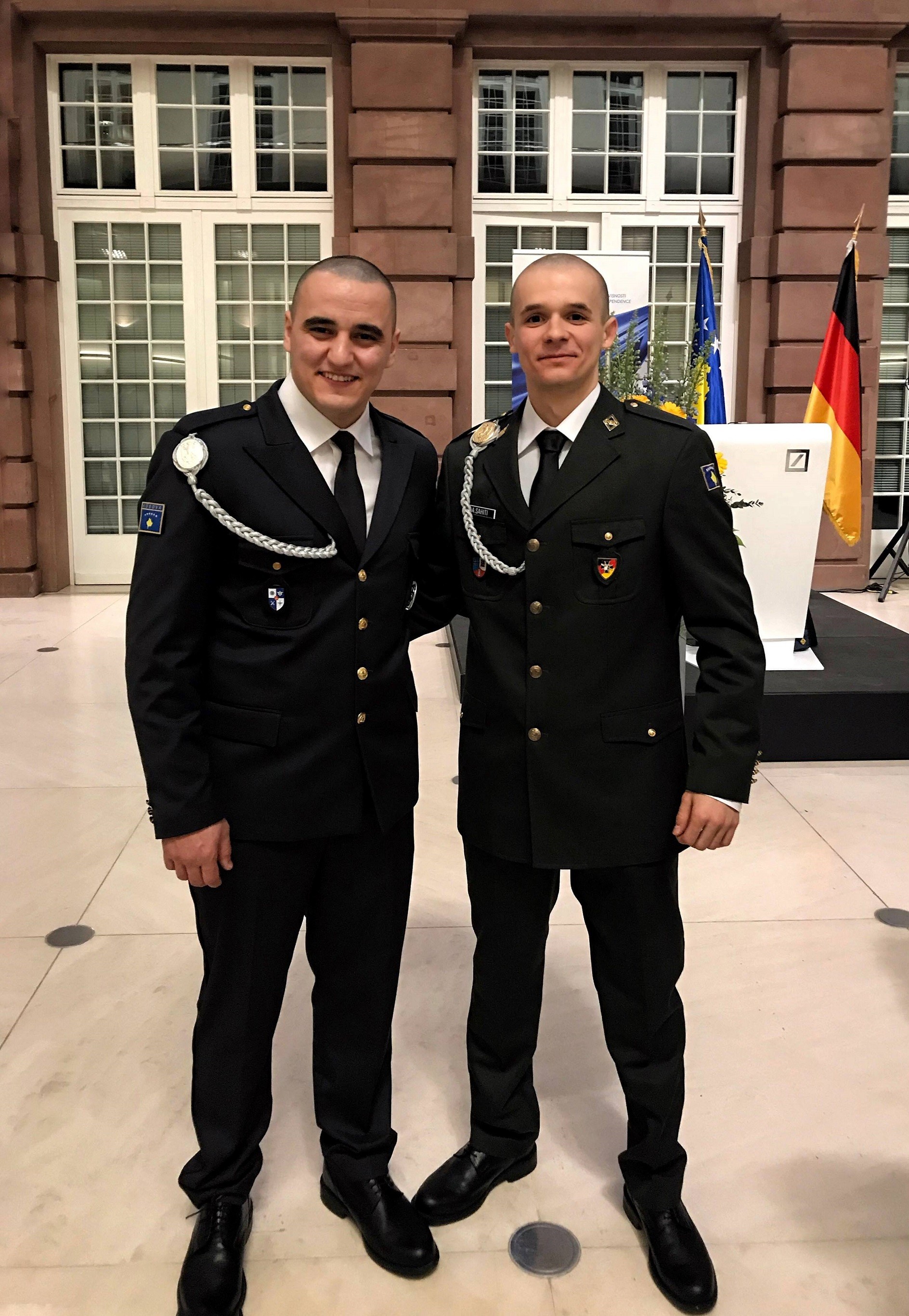 Dy kadetë të FSK-së diplomohen në Akademinë Ushtarake të Gjermanisë