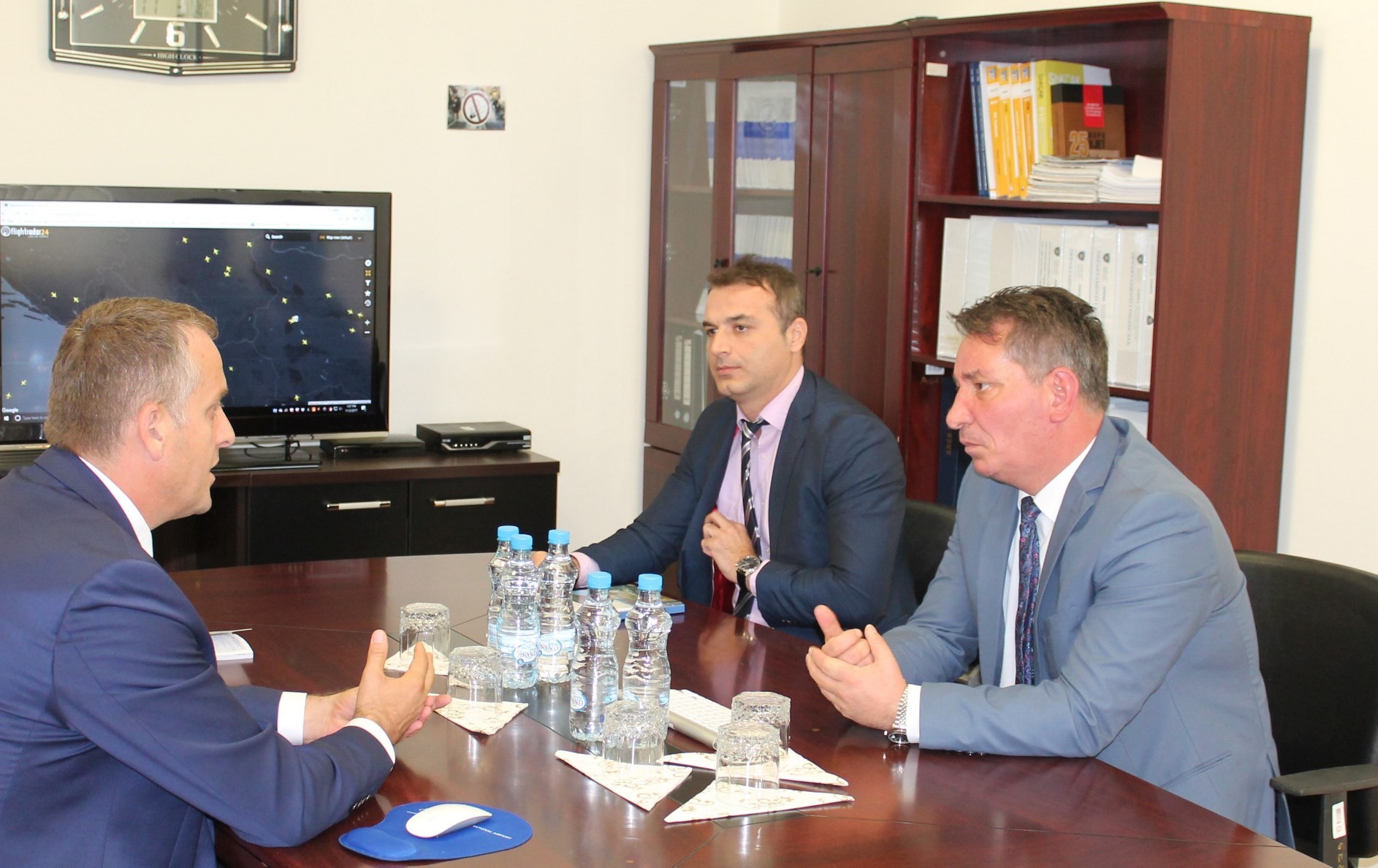 Ministri Lekaj zotohet t`i mbështesë projektet zhvillimore të ASHNA-së