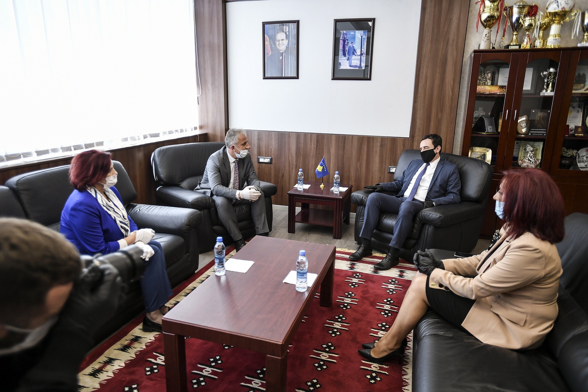 Kryeministri në detyrë Kurti vizitoi komunat e Suharekës dhe Shtimes