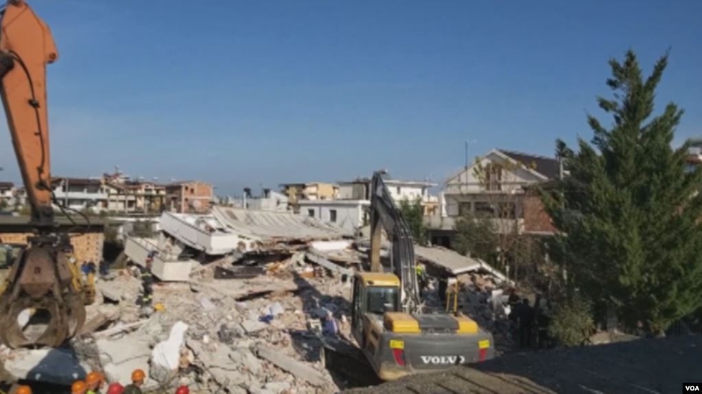 Mbi 5200 të pastrehë dhe 1200 banesa të dëmtuara në Shqipëri