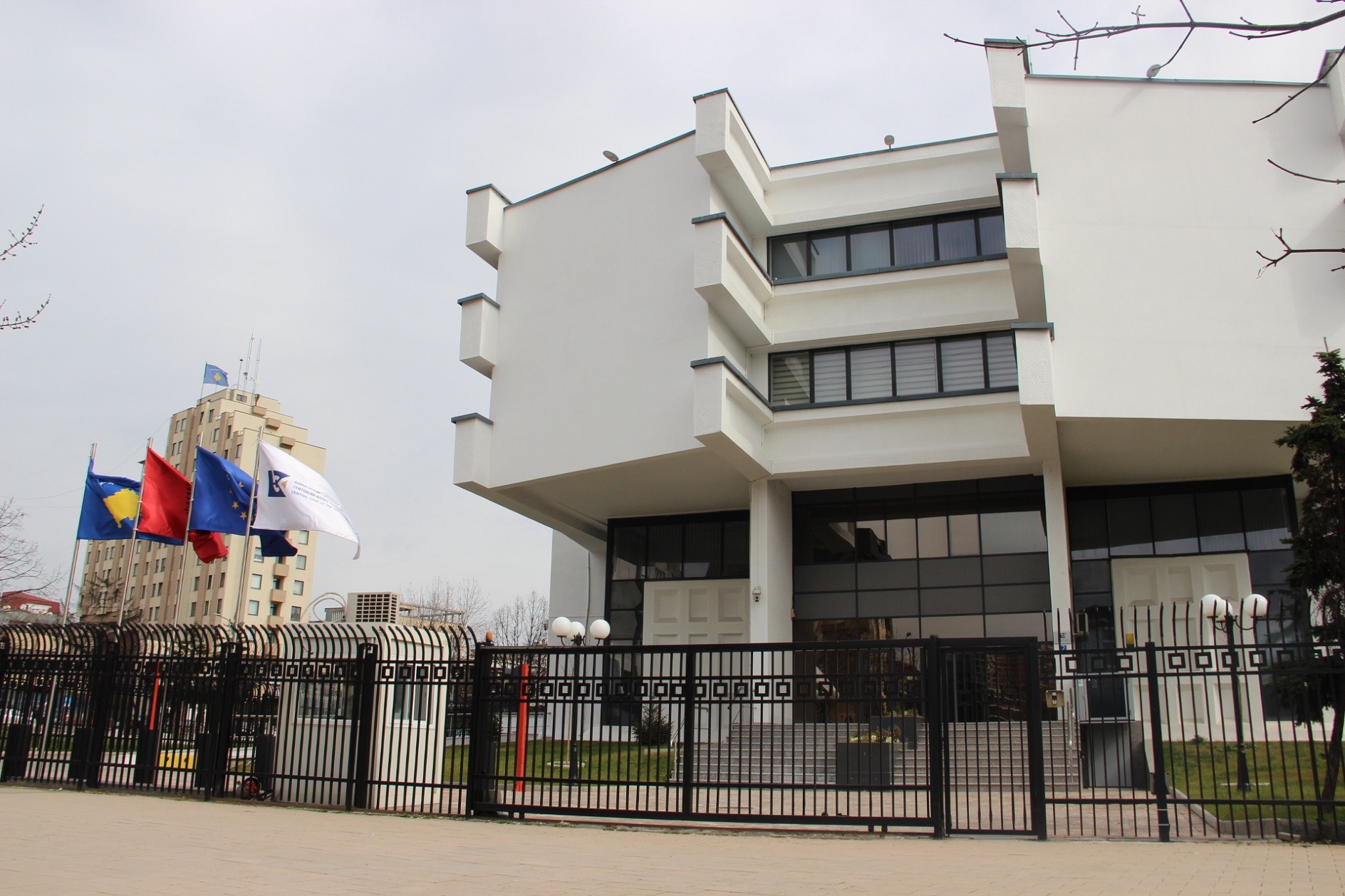 Bankat e Kosovës janë duke funksionuar normalisht