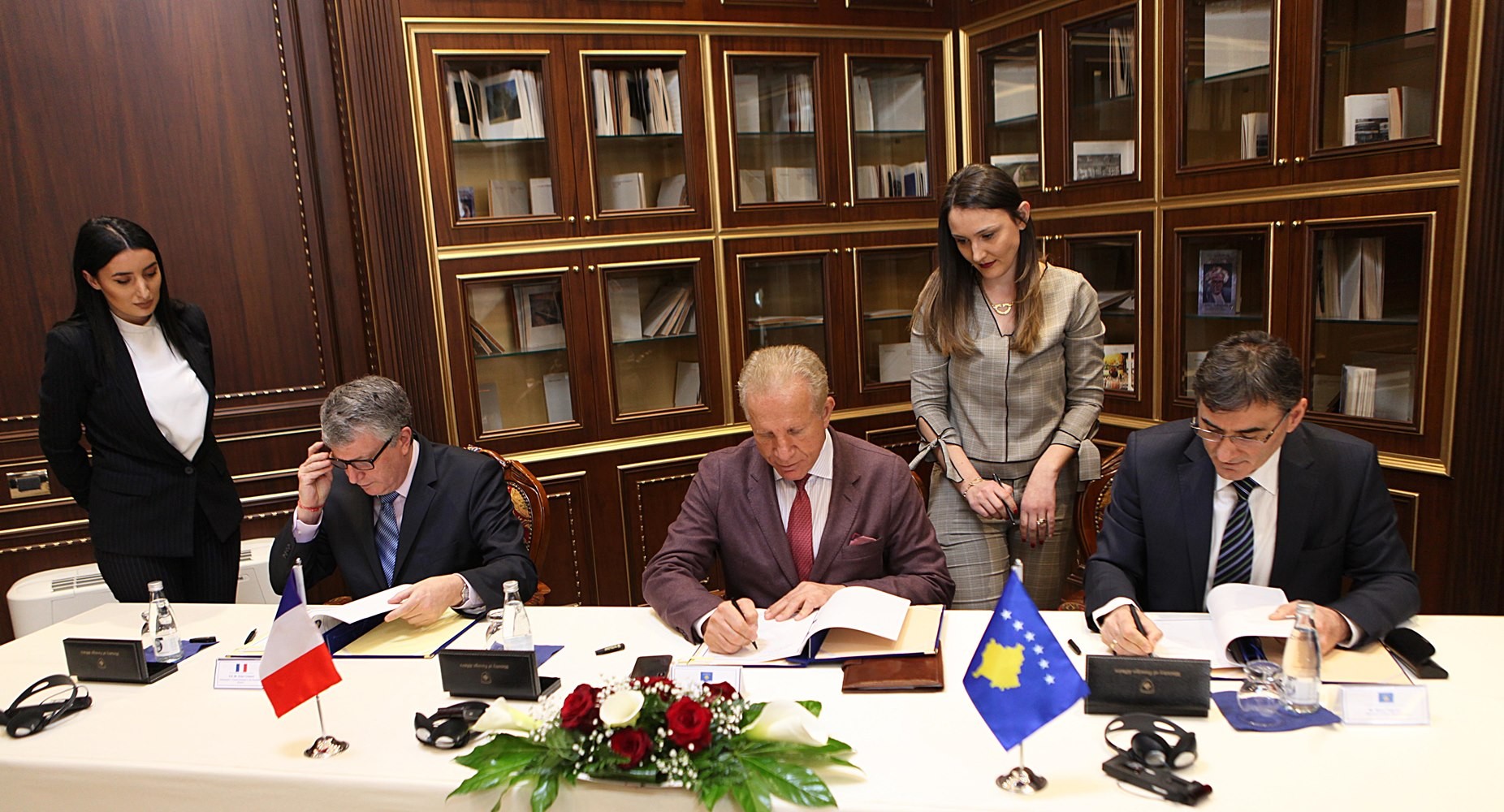 Memorandum për mësimin e Gjuhës Frënge për zyrtarët e Qeverisë së Kosovës 
