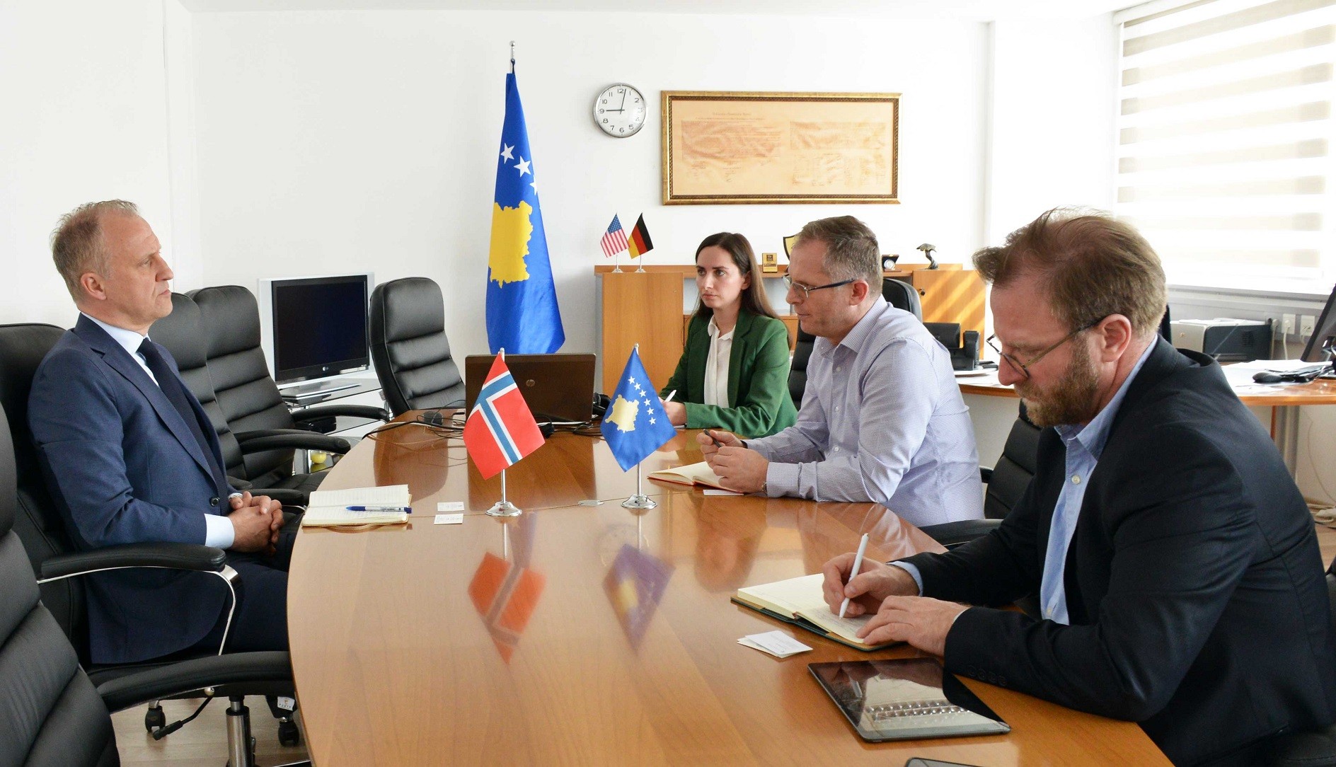 Ambasadori Grøndahl shprehu gatishmërinë e Norvegjez për të ndihmuar Kosovën