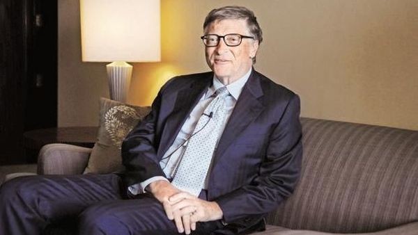 Bill Gates largohet nga kryesia e Microsoft-it