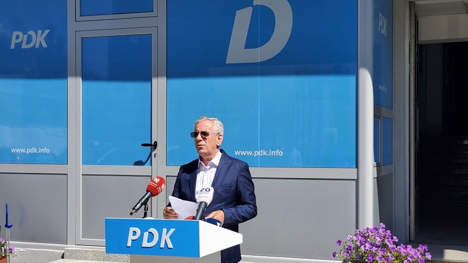 PDK kërkon që Qeveria ta parandaloj shitjen e IPKO te Telekom Serbia  