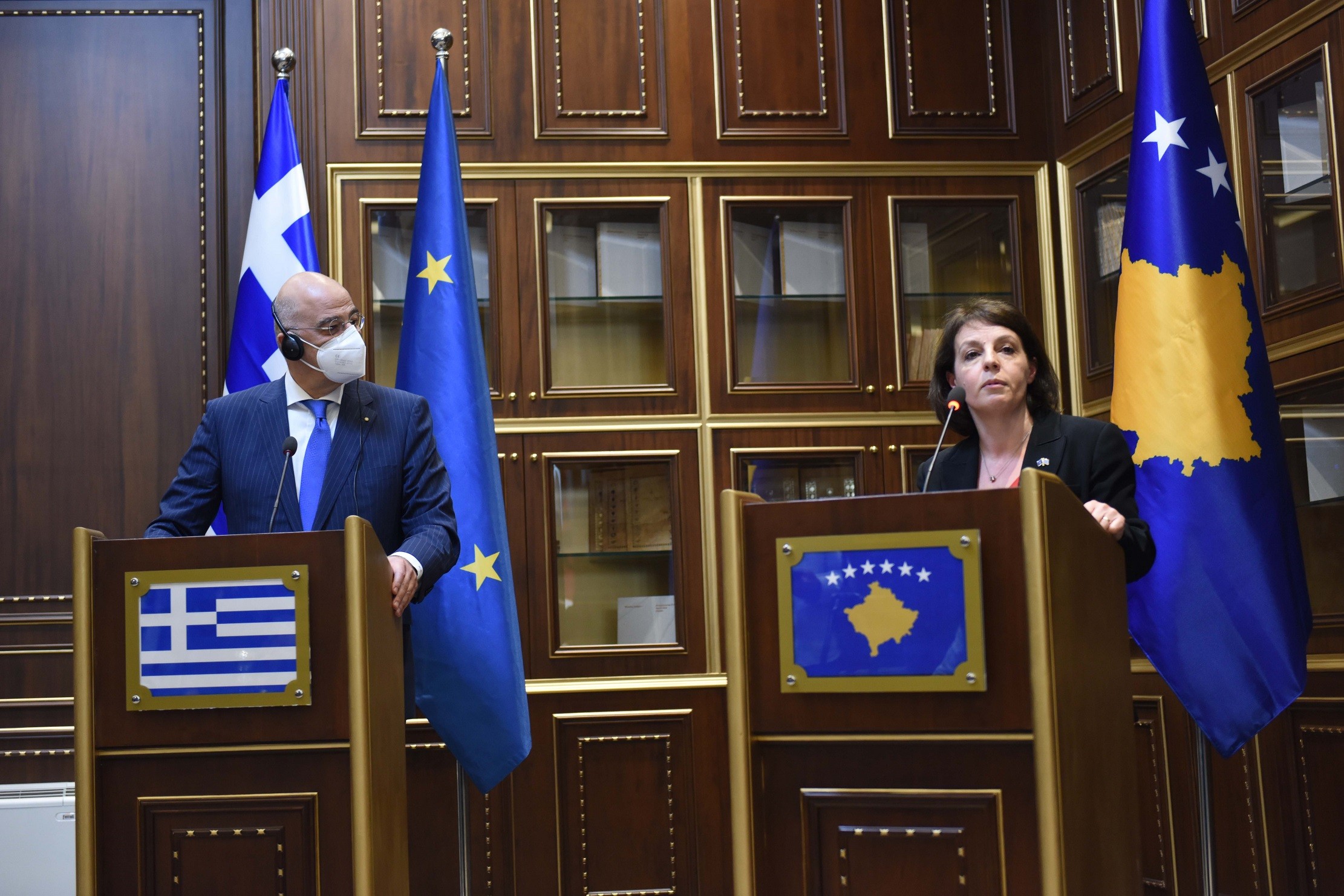 Kosova dhe Greqia avancojnë statusin e Zyrës së Kosovës në Athinë  