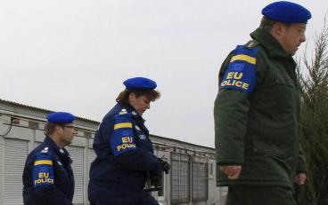 EULEX arreston pesë të dyshuar për krime lufte